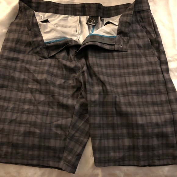 BURNSIDE Casual Shorts - Picture 1 of 9